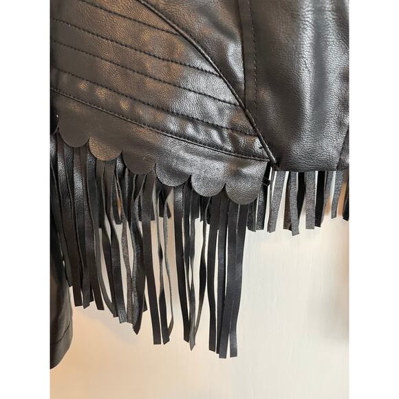 Steve Madden cropped black faux leather moto jacket fringe pockets logo medium - Picture 11 of 12